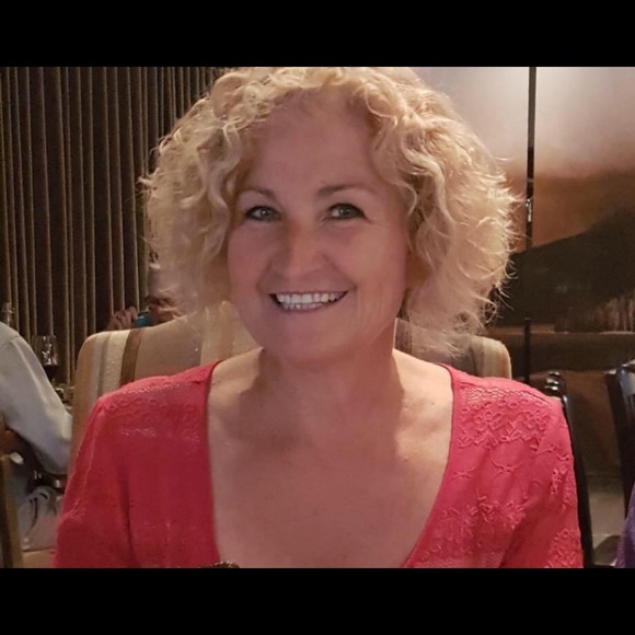 Meet your Posher, Tanya - Picture 1 of 3